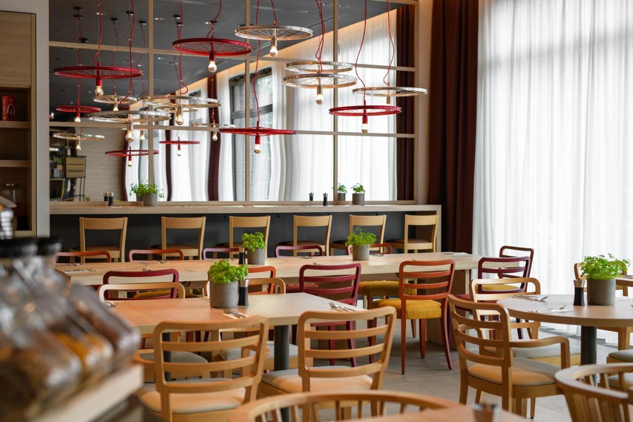Intercityhotel הרפורד מראה חיצוני תמונה