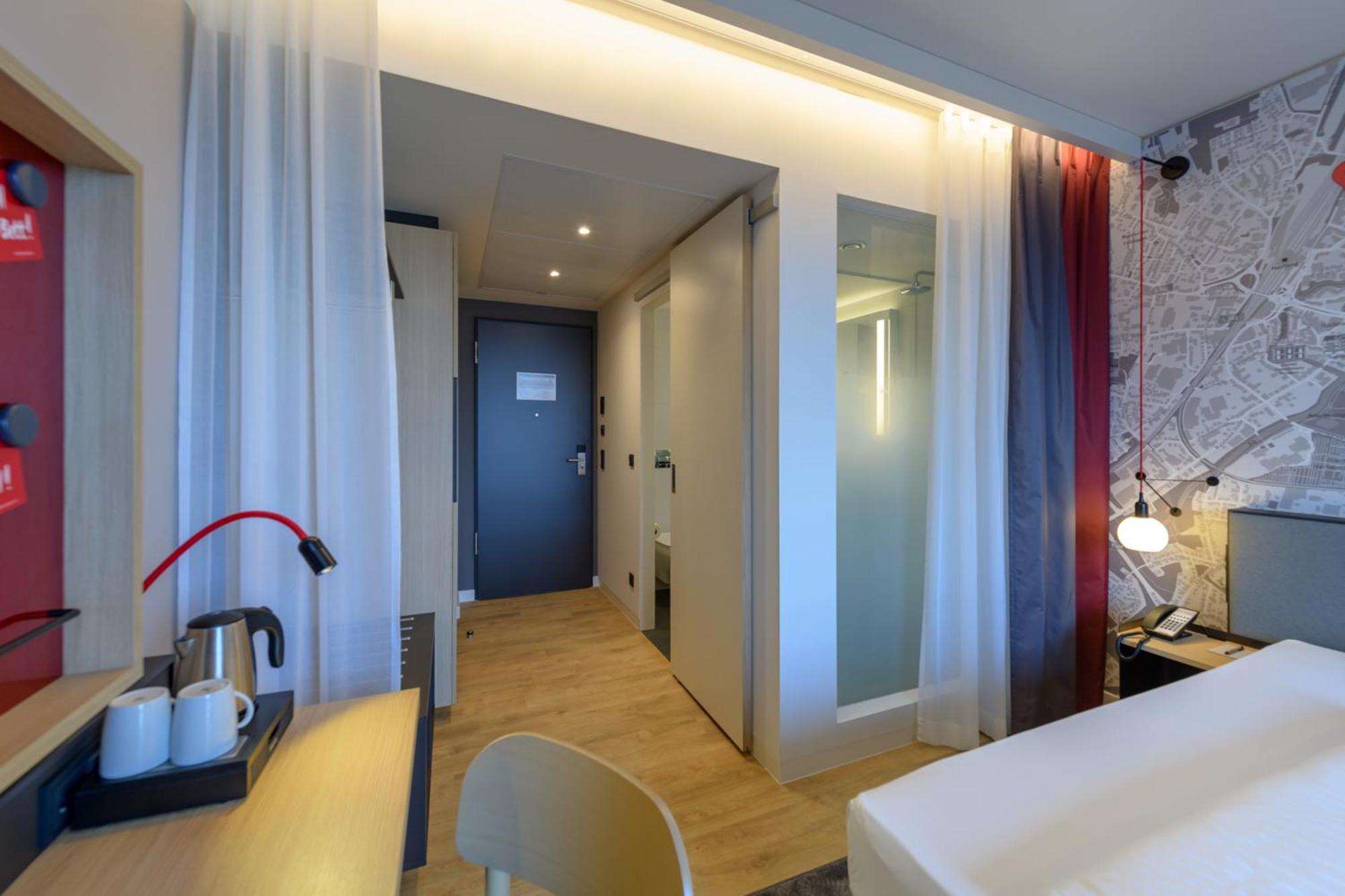 Intercityhotel הרפורד מראה חיצוני תמונה